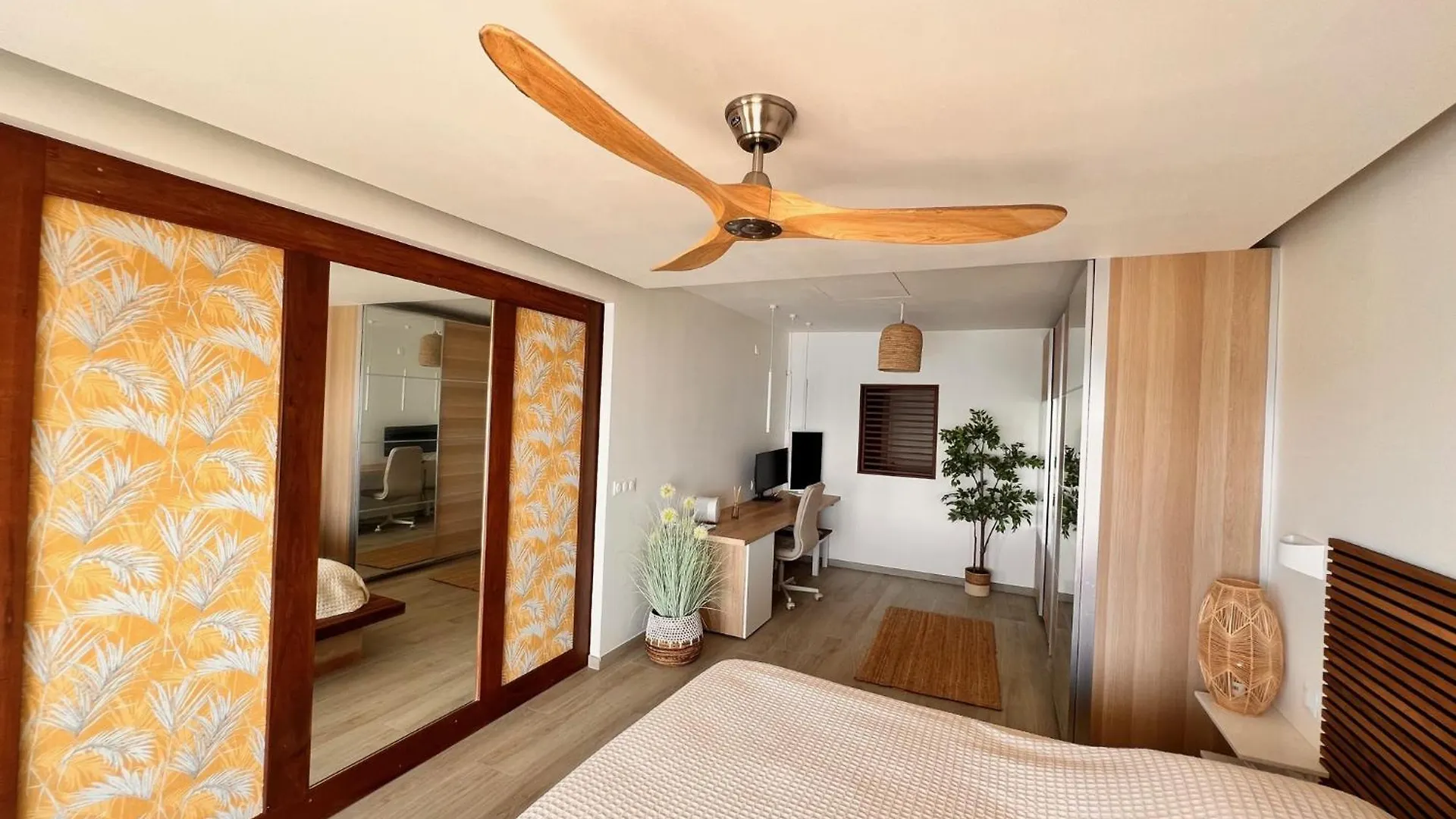 Appartement Spacieux Avec Vue Mer Cul de Sac